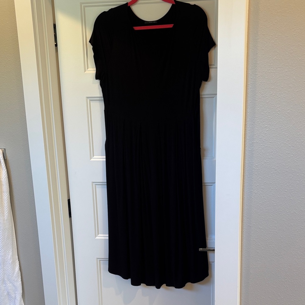 West Kei Classic Black Midi Dress